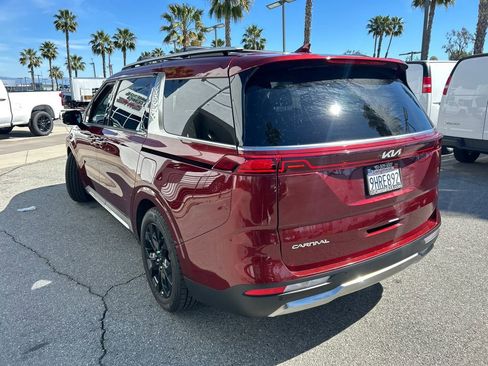 Used 2024 Kia Carnival SX Prestige image 5