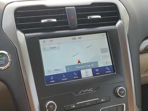 Used 2019 Ford Fusion SEL image 22