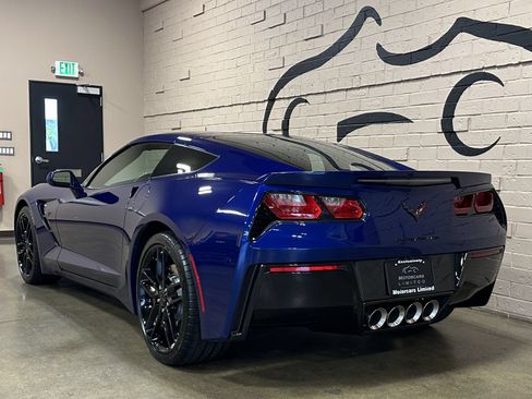 Used 2016 Chevrolet Corvette Stingray Coupe w/ Carbon Flash Badge Package RWD image 9