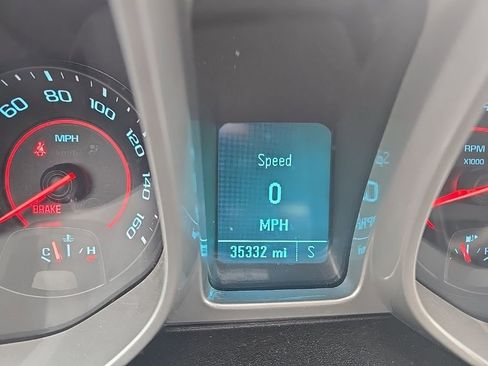 Used 2015 Chevrolet Camaro LT w/ RS Package image 8