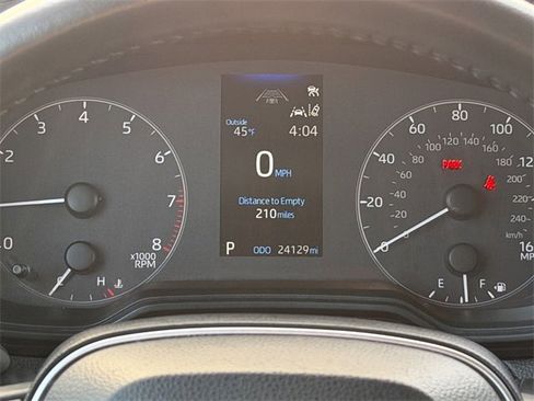 Used 2023 Toyota Corolla Cross LE image 29