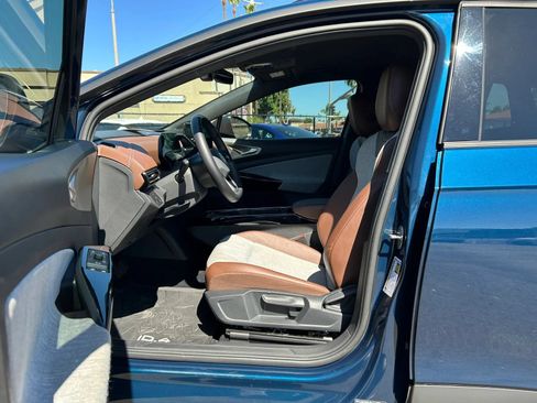 Used 2023 Volkswagen ID.4 Pro RWD image 11