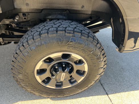 Used 2024 Ford F350 Lariat w/ Tremor Off-Road Package image 13