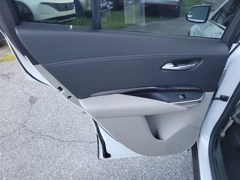 Used 2022 Cadillac XT4 Luxury FWD image 14