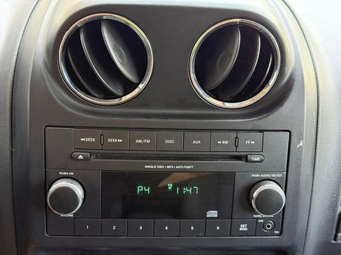 Used 2014 Jeep Patriot Sport w/ Power Value Group FWD image 15