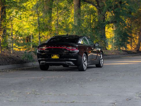 Used 2017 Dodge Charger SXT w/ Plus Group RWD image 44