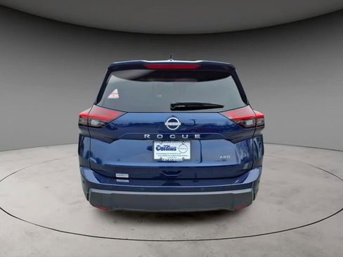 Certified 2026 Nissan Rogue SV AWD/4WD image 8