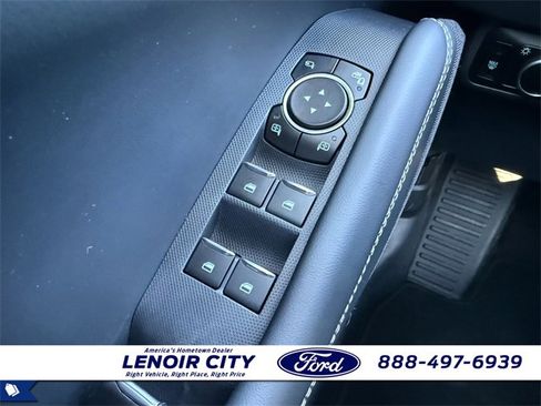 Used 2025 Ford Mustang Mach-E Premium image 17