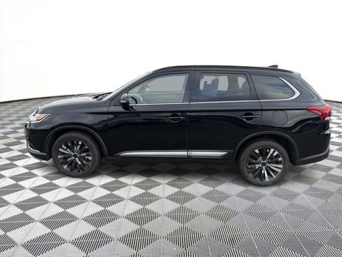 Used 2020 Mitsubishi Outlander SEL image 2