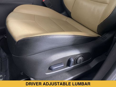 Certified 2023 Chevrolet Equinox Premier FWD image 9