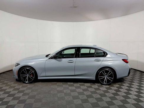 Used 2023 BMW 330i xDrive Sedan w/ M Sport Package AWD/4WD image 4