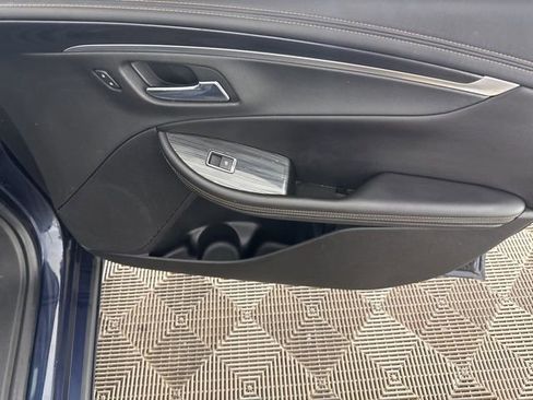 Used 2019 Chevrolet Impala LT FWD image 19
