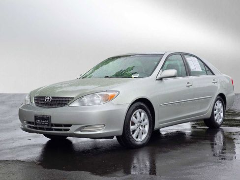 Used 2002 Toyota Camry XLE image 7