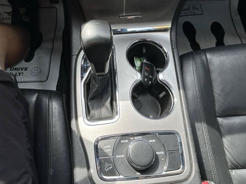 Used 2018 Jeep Grand Cherokee Limited AWD/4WD image 27
