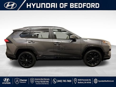 Used 2023 Toyota RAV4 SE w/ Convenience Package AWD/4WD image 4