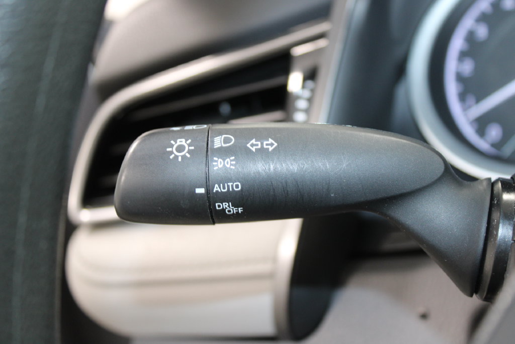 Used 2022 Toyota Camry LE FWD image 34