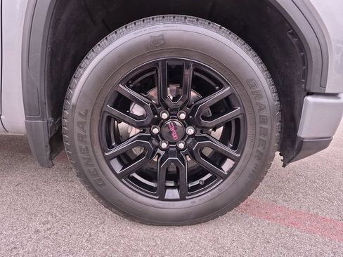 Used 2024 GMC Sierra 1500 Elevation RWD image 15