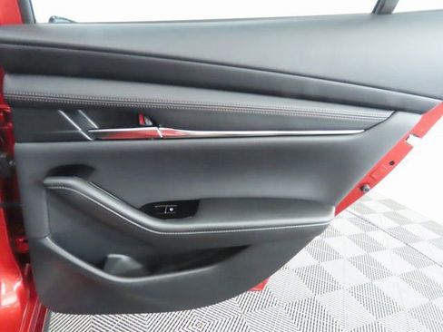 Used 2025 MAZDA MAZDA3 2.5 Turbo Sedan w/Premium Plus image 28