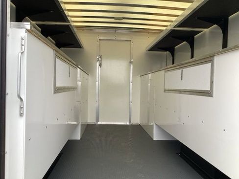 New 2025 RAM ProMaster 3500 w/ Convenience Group FWD image 12