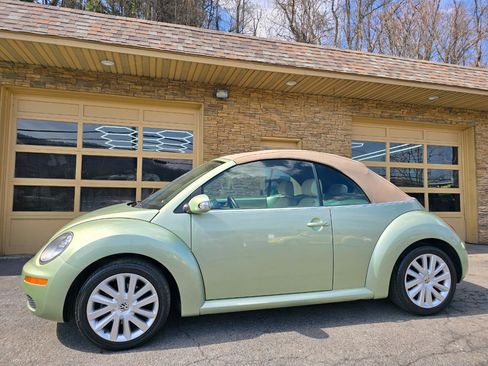 Used 2008 Volkswagen Beetle SE image 37