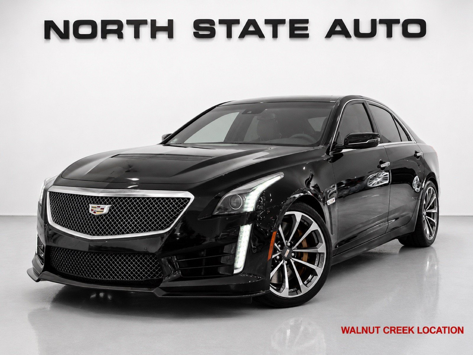 Used 2016 Cadillac CTS V Sedan w/ Luxury Package RWD image 1