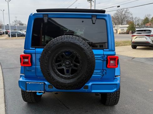 Used 2022 Jeep Wrangler Unlimited Sahara image 5