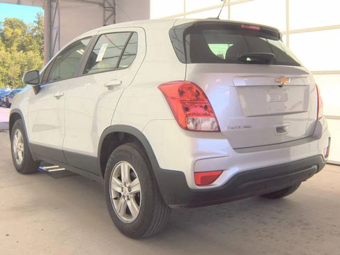 Used 2018 Chevrolet Trax LS AWD/4WD image 8