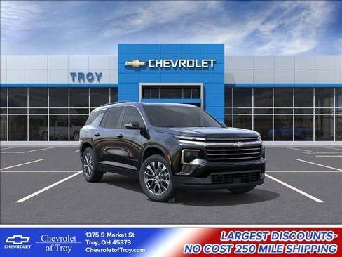 New 2026 Chevrolet Traverse LT w/ Sun and Wheel Package FWD image 1