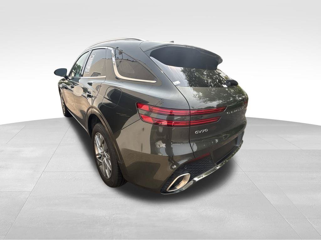 Used 2025 Genesis GV70 2.5T AWD/4WD image 3