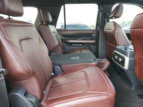 Used 2024 Ford Expedition Max Limited image 13