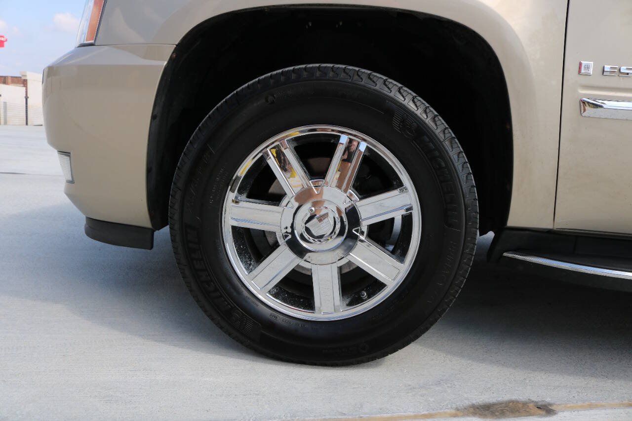 Used 2007 Cadillac Escalade AWD image 46