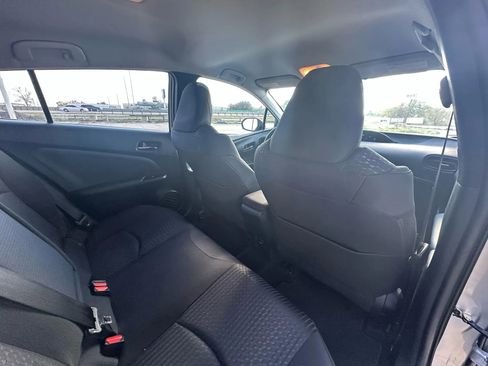 Used 2016 Toyota Prius Two image 17