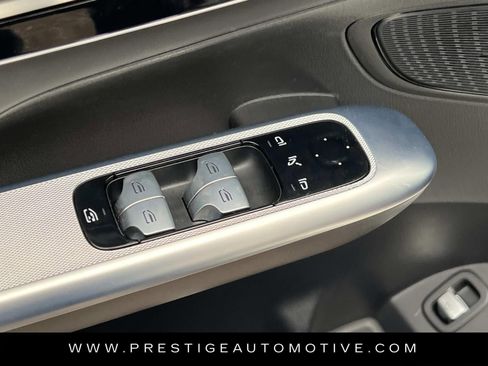 Used 2024 Mercedes-Benz GLC 43 AMG 4MATIC image 18