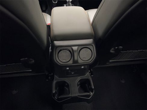 Used 2025 Jeep Gladiator Mojave w/ Safety Group image 71