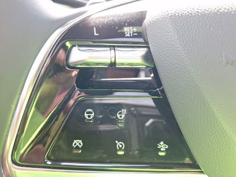 Used 2025 Cadillac Escalade Sport w/ LPO, ONYX Package image 22