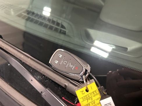 Used 2024 Chevrolet TrailBlazer RS w/ Convenience Package image 43