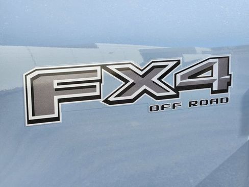 New 2026 Ford F250 Lariat w/ Black Appearance Package image 17