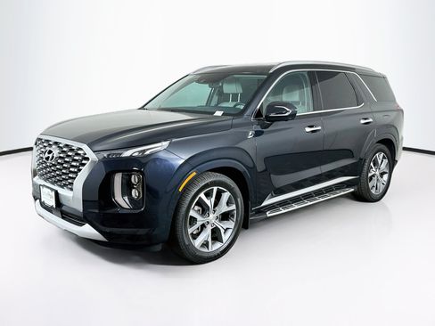 Used 2021 Hyundai Palisade Limited FWD image 3