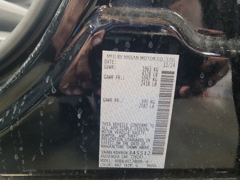 Used 2025 Nissan Altima 2.5 SV FWD image 33