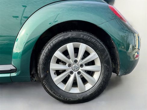 Used 2018 Volkswagen Beetle 2.0T S image 28