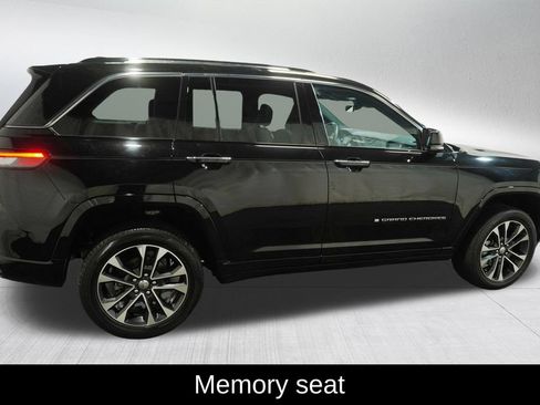 Used 2022 Jeep Grand Cherokee Overland AWD/4WD image 5