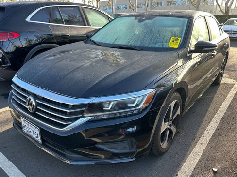 Used 2020 Volkswagen Passat 2.0T SE w/ Sunroof Package image 2