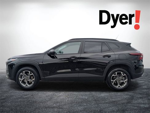 Certified 2025 Chevrolet Trax LT image 8