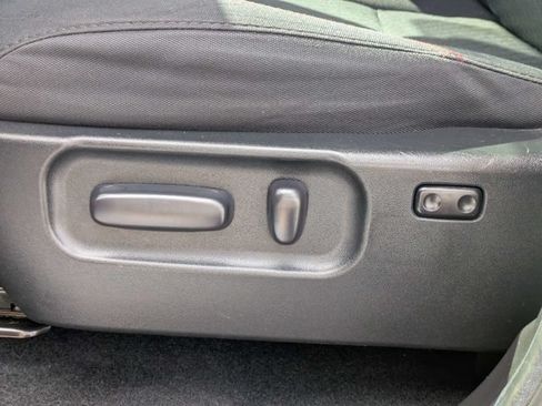 Used 2022 Toyota Tacoma SR5 w/ Technology Package RWD image 20