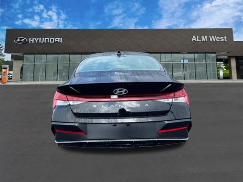 New 2026 Hyundai Elantra SEL Sport image 6