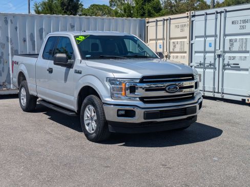 Used 2018 Ford F150 XLT w/ Trailer Tow Package AWD/4WD image 2