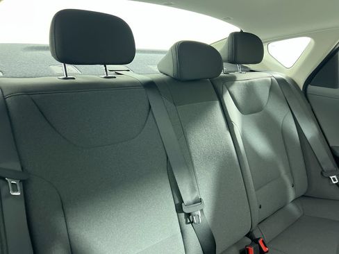 New 2026 Kia K4 FWD image 32