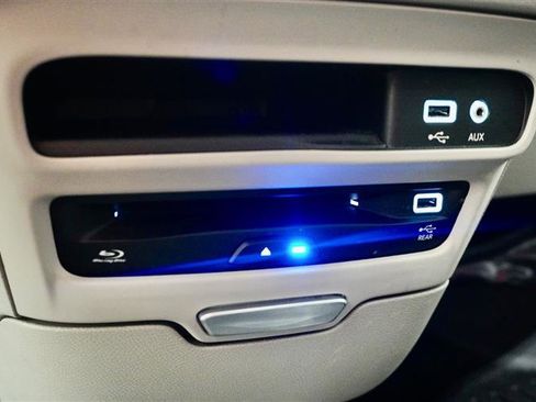 Used 2017 Chrysler Pacifica Touring-L Plus image 26