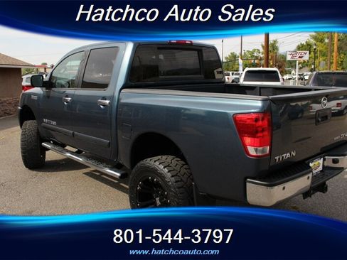 Used 2014 Nissan Titan SV w/ SV Value Truck Package AWD/4WD image 3