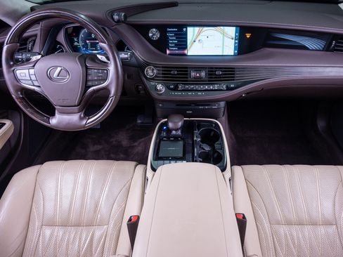 Used 2018 Lexus LS 500 AWD w/ Interior Upgrade Package image 15